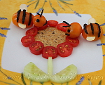 Bees on the flower snack for kids step7