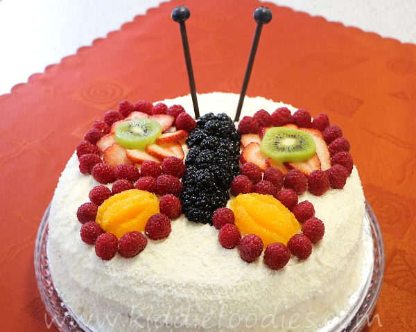 Butterfly_birthday_party_sponge_cake