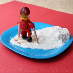 Skiing kiddie strawberry and yogurt dessert for kids step3