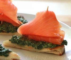 Sailing boats - smoked salmon, spinach and ricotta sandwich for kids step4