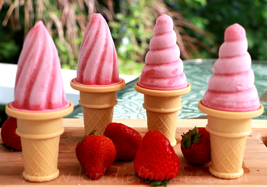 Strawberry frozen yogurt ice cream step3a