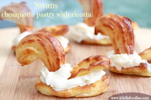 Swan - chouquette pastry with ricotta