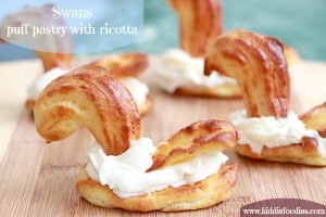Swan - puff pastry with ricotta dessert