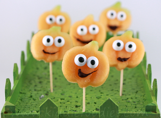 Happy pumpkins - Halloween party food ideas step2b