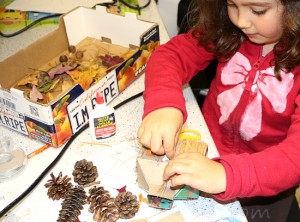 Recycled crafts for kids - forest house - tissue box, pine needles & cones, fall leaves step0